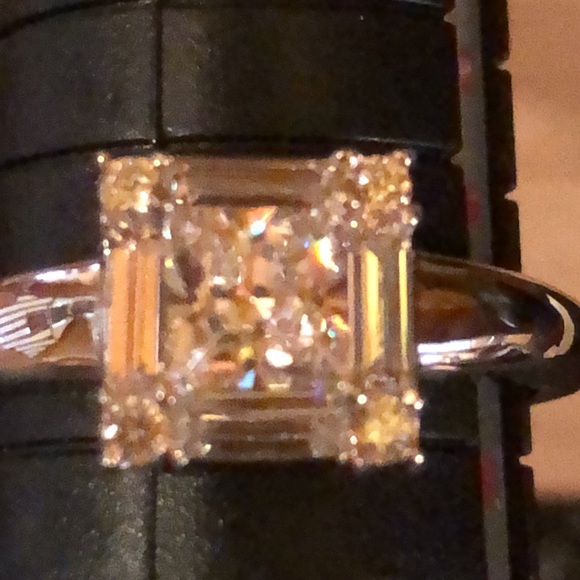 Sterling Silver Cubic Zirconia Baguettes Ring - Picture 4 of 11